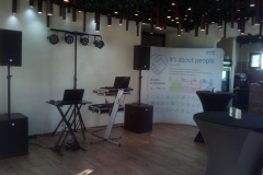 37604905_883255331869862_5510440674241019904_n